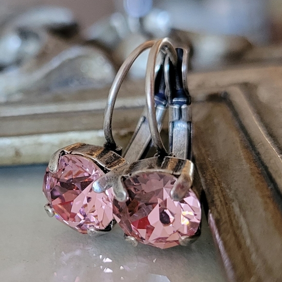 Austrian Crystal Earrings in Antique Silver - Picture 3 of 8